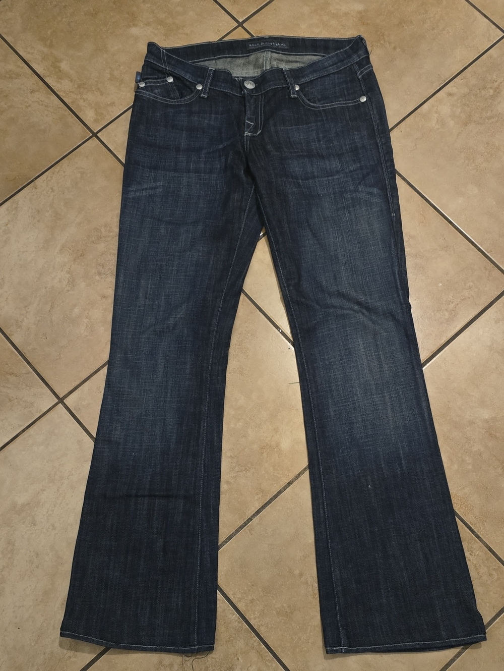Women's Rock & Republic Dark Blue Bootcut Jeans Sz 29